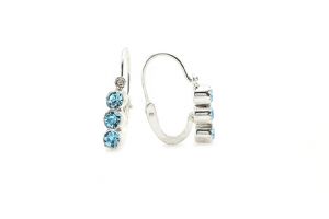 Ezüst gyermek fülbevaló elölkapcsos 3 kék kővel - Ezüst gyerek fülbevaló