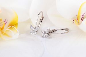 Fehérarany gyermek fülbevaló fehér kővel x.-a140.4.10f-f - Arany baba fülbevalók