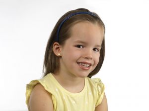 LISA arany baba fülbevaló csavaros egy pici köves virág JTAG-0338 - 